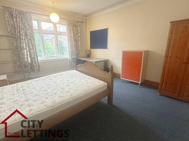 Housemate Wanted, Close to City, Good Size Double Main Photo