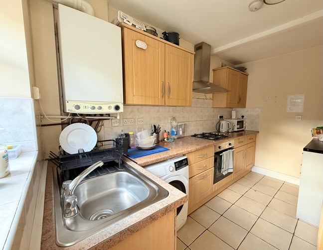 Comfortable room in a quiet house Main Photo