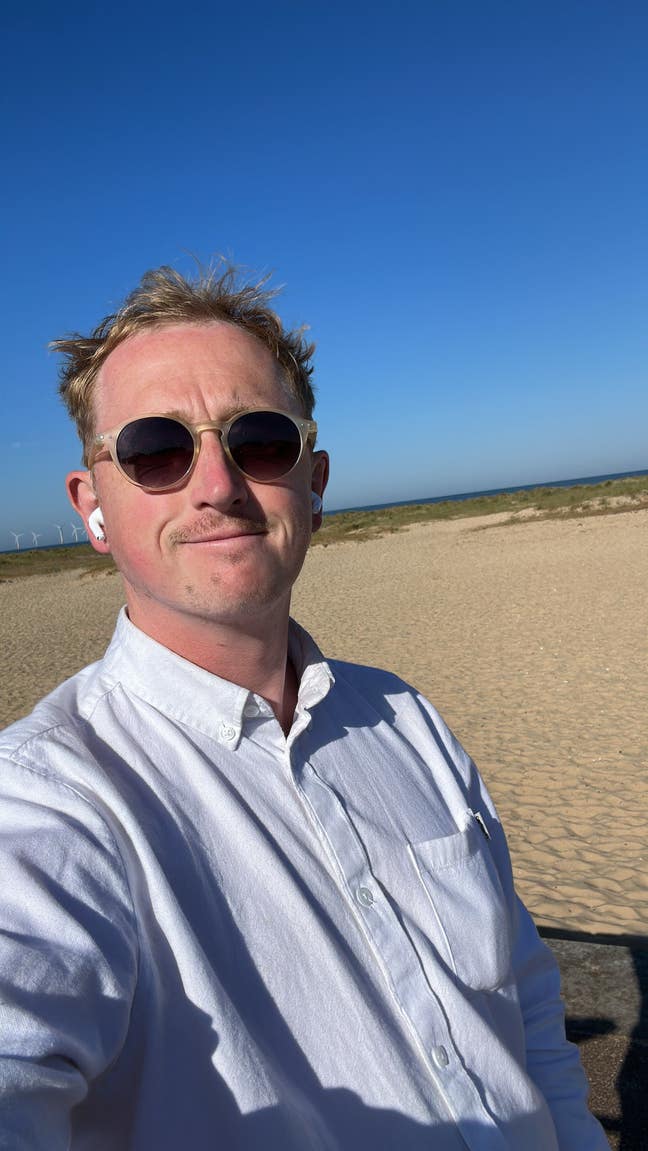 Active, Easy-Going Creative Looking for Chill Home Main Photo