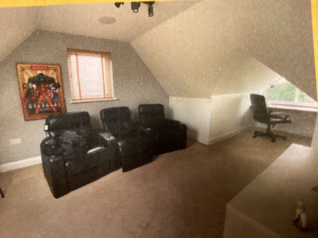 Large double room with en-suite Main Photo