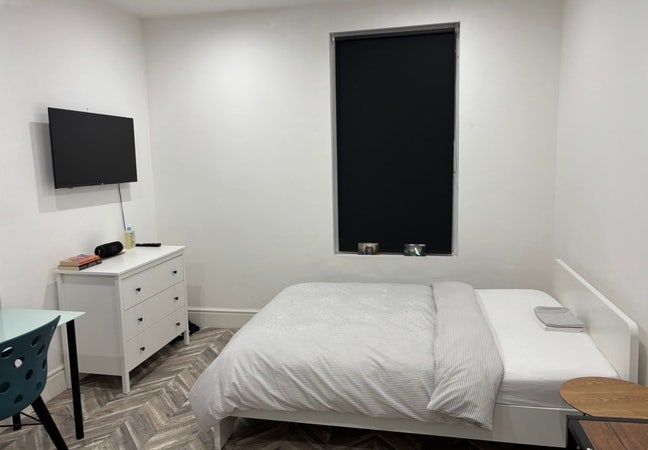 Double Room, Bills Included - Hyde Park Main Photo