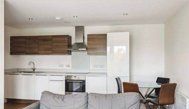 ✨ 3-Bedroom Apartment – Affordable City Centre  ✨ Main Photo