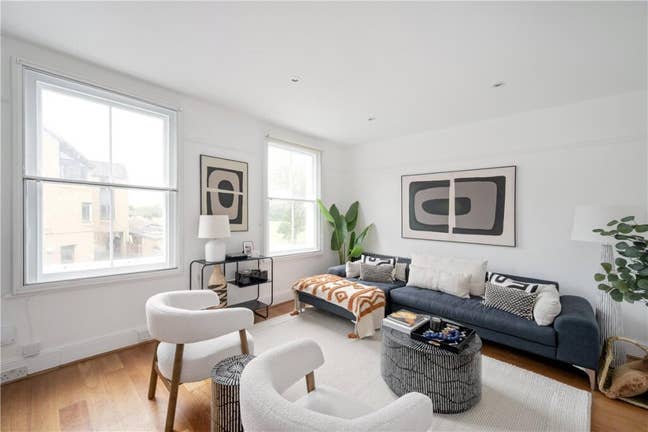 Double Room Available – Spacious 3-Bed Flat, Wands Main Photo