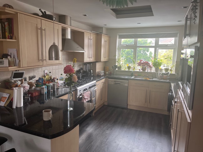 Room available in winton  Main Photo