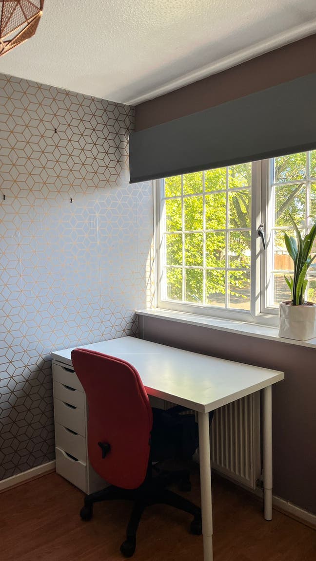 Double furnished room in stylish Wollaton home Main Photo