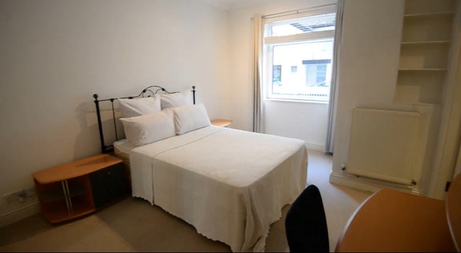 Double room in Knightsbridge flat Main Photo