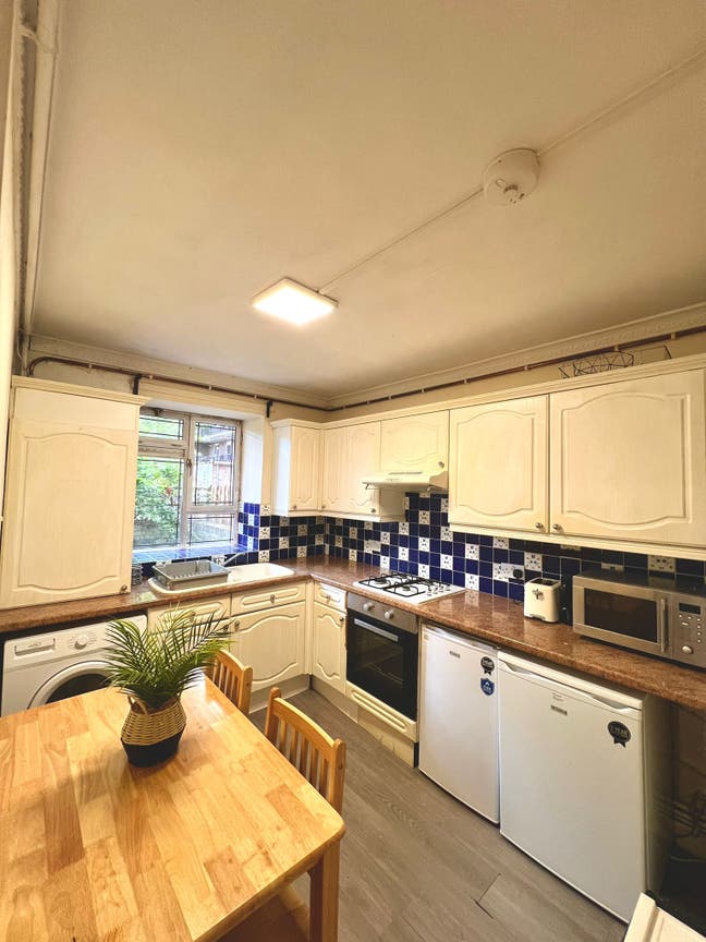 Newly-Renovated House Share in Angel Main Photo