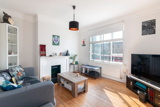 Fantastic One Bedroom Flat - Fairfield Drive SW18 Main Photo