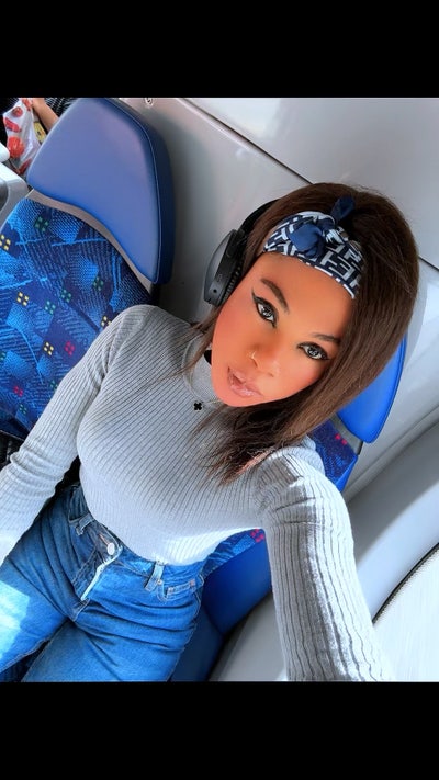 33 year old Female seeks a single or double room Main Photo