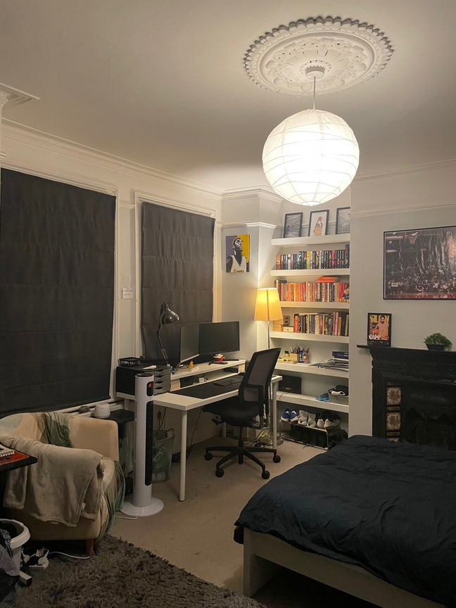 Bright Double Room in Brixton – £800 + £100 bills  Main Photo