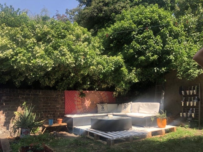 X2 double rooms for rent in Hackney house share  Main Photo
