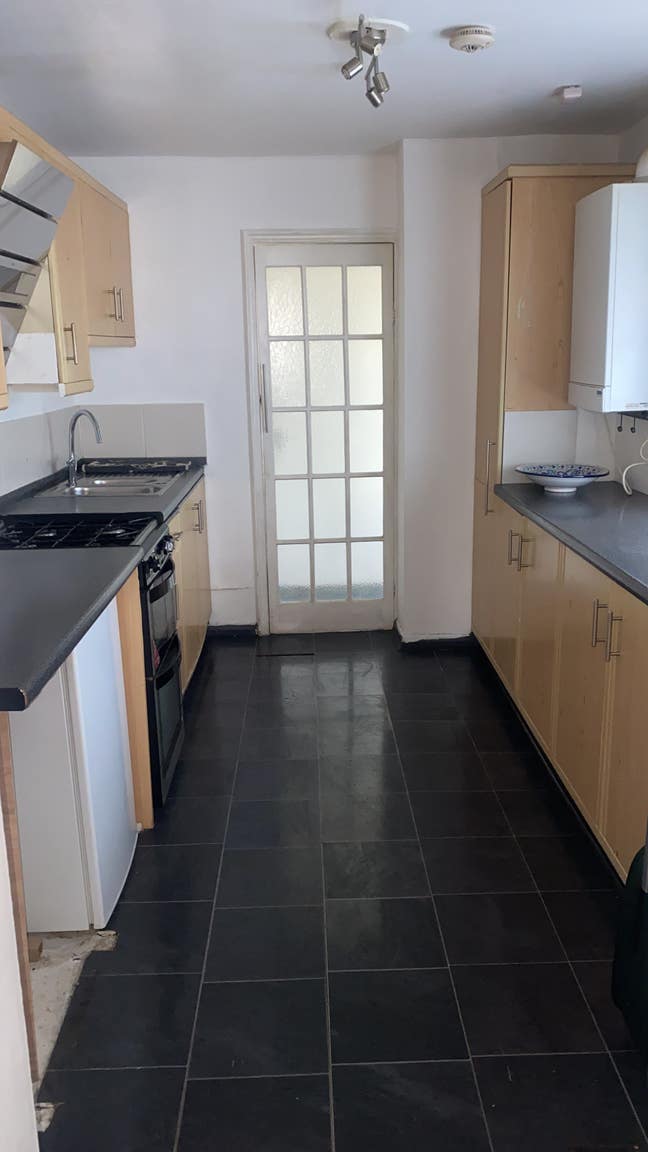 Located Gillingham not far from Medway tunnel.  Main Photo