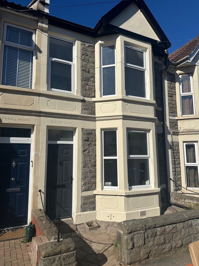REDUCED! 🏡Fully Refurbed - Double en-suite rooms  Main Photo