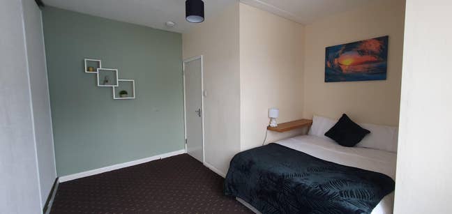 Luxury Rooms - at Brading Road Main Photo