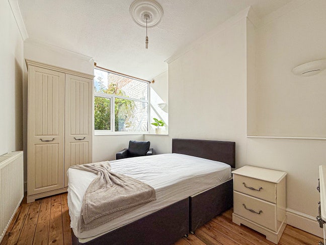 Double room to rent in Taunton town centre  Main Photo