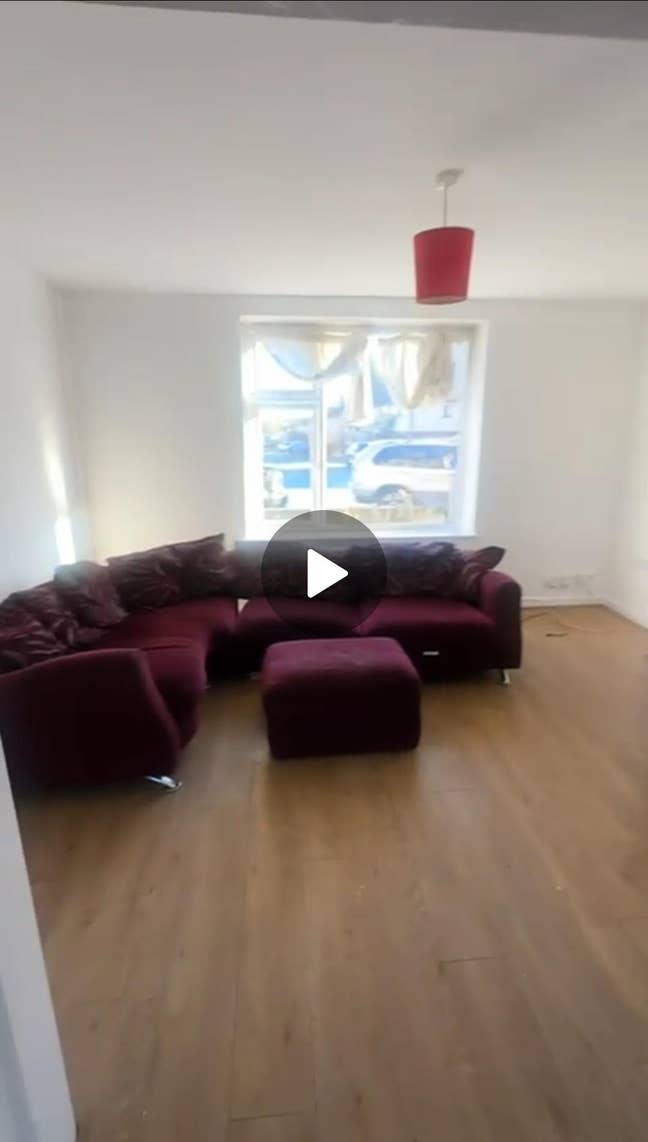 3 bed house, close to amenities, shops transport,  Main Photo