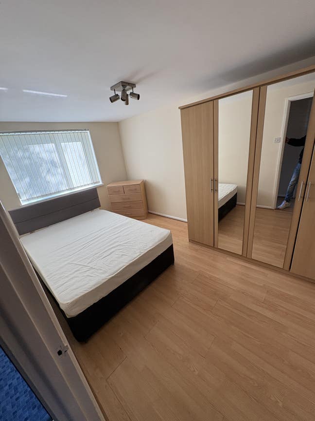 1 bedroom apartment  Main Photo