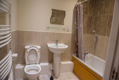 3 bedroom flat | 2 rooms to let | YO10 3DF Main Photo