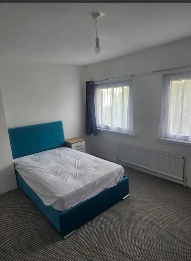 Rooms To let Main Photo