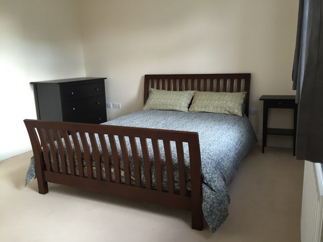 Large double room luxury Caversham, Reading house  Main Photo