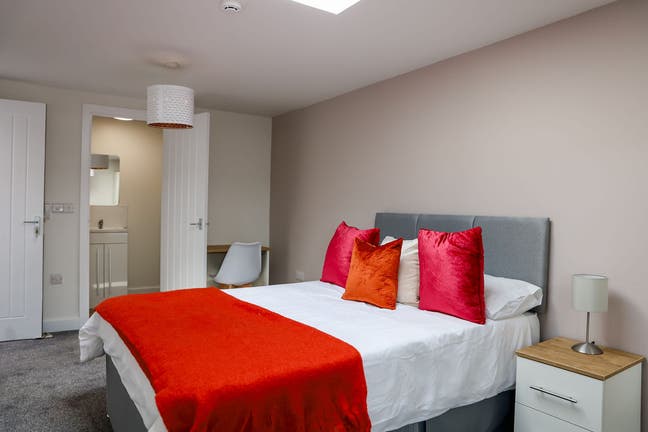 Large Double Ensuite Room Super Modern Home🌟 Main Photo