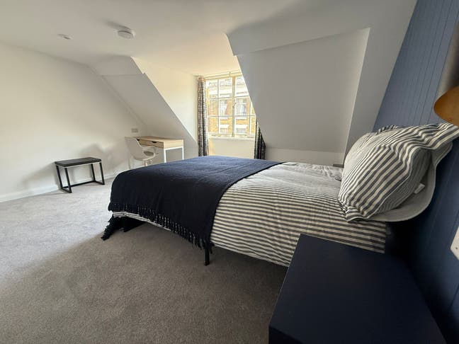 PRICE DROP! Brand new rooms.Walk to Hosp & Uni Main Photo
