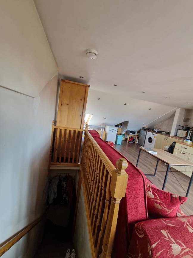 Studio available from 12th of October Main Photo