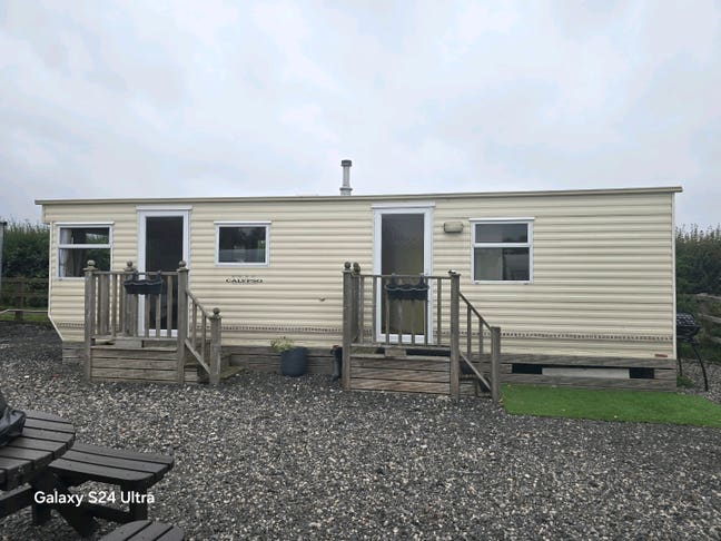 2 bed mobile home  Main Photo