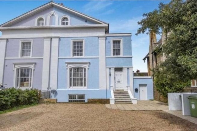 1 Large Double available in Blackheath/Greenwich Main Photo