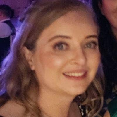 Professional Female seeks a double room Main Photo