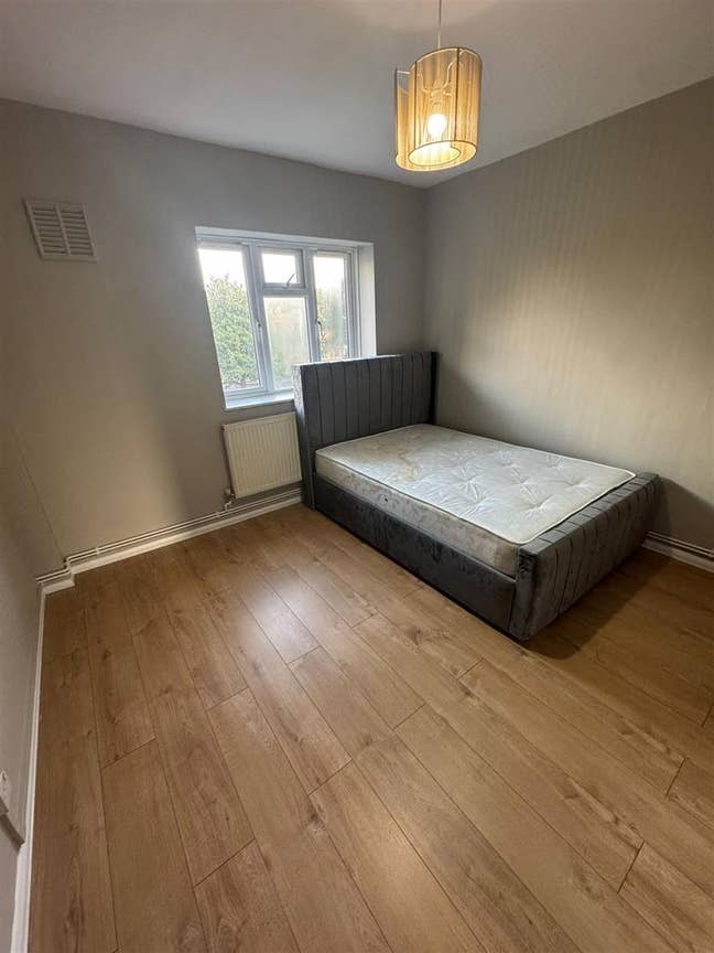 Large Double Room in Balham Main Photo