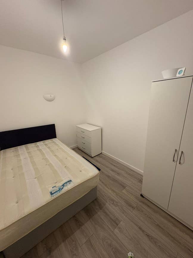 Furnished Room for rent  Main Photo