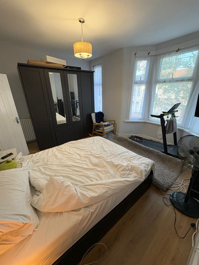 2 Fully Furnished Rooms Available–Manor Park, E12 Main Photo