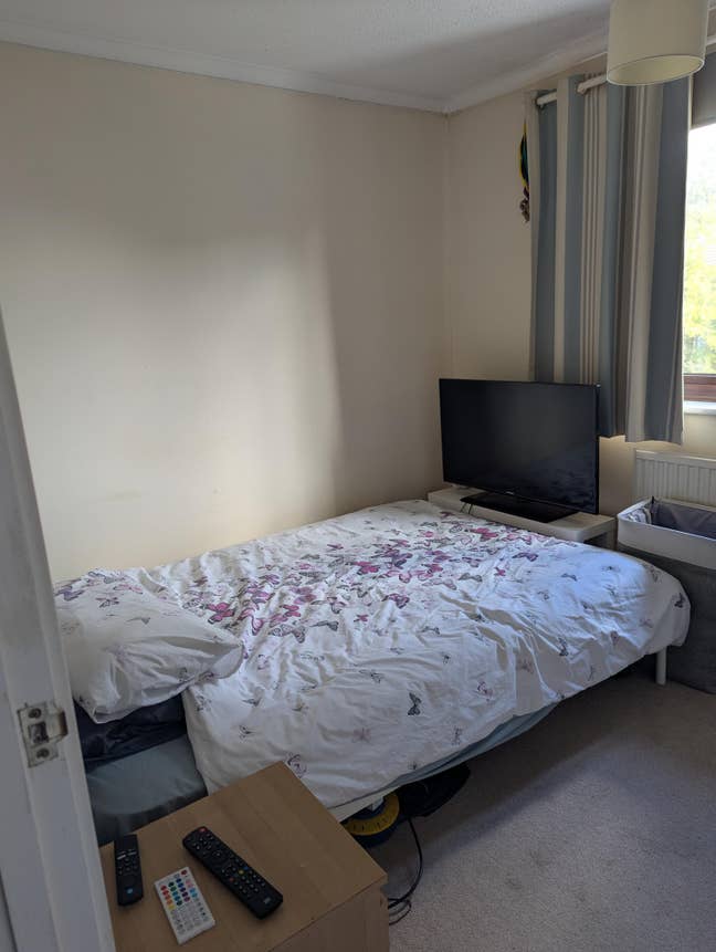 Double room, quiet area Main Photo