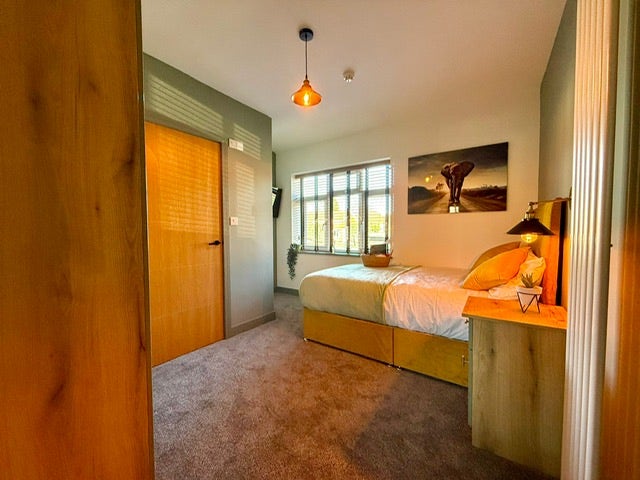 Luxury Co-Living Main Photo