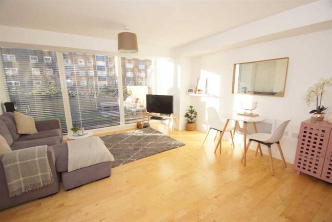Superb 1-Bed Apartment with Private Terrace Main Photo