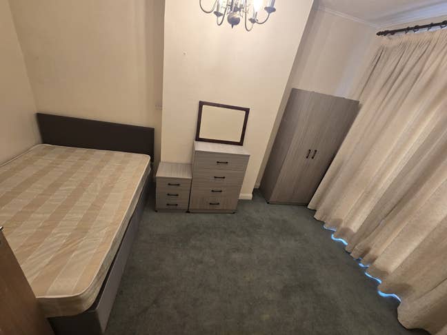 Double Room to rent in Twickenham Main Photo