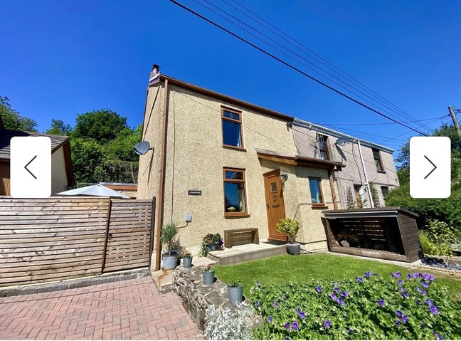 Semi-detached home Main Photo