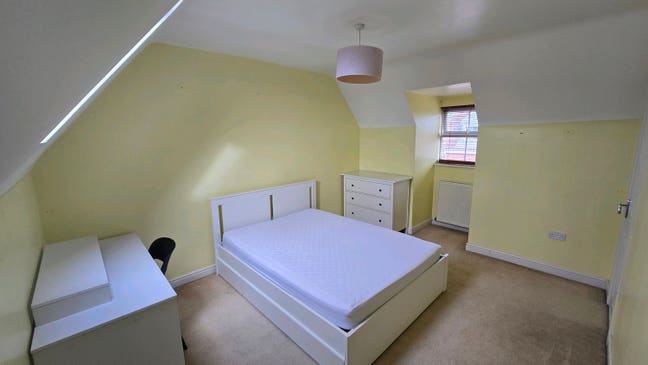 Spare Room to Rent Main Photo