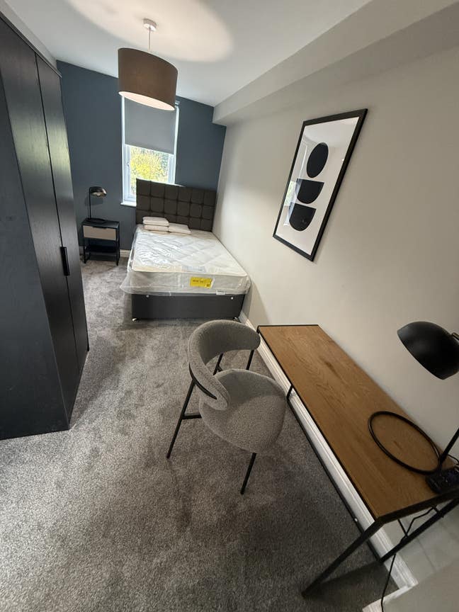 Brand New Refurb - High End, High Spec Derby Room  Main Photo