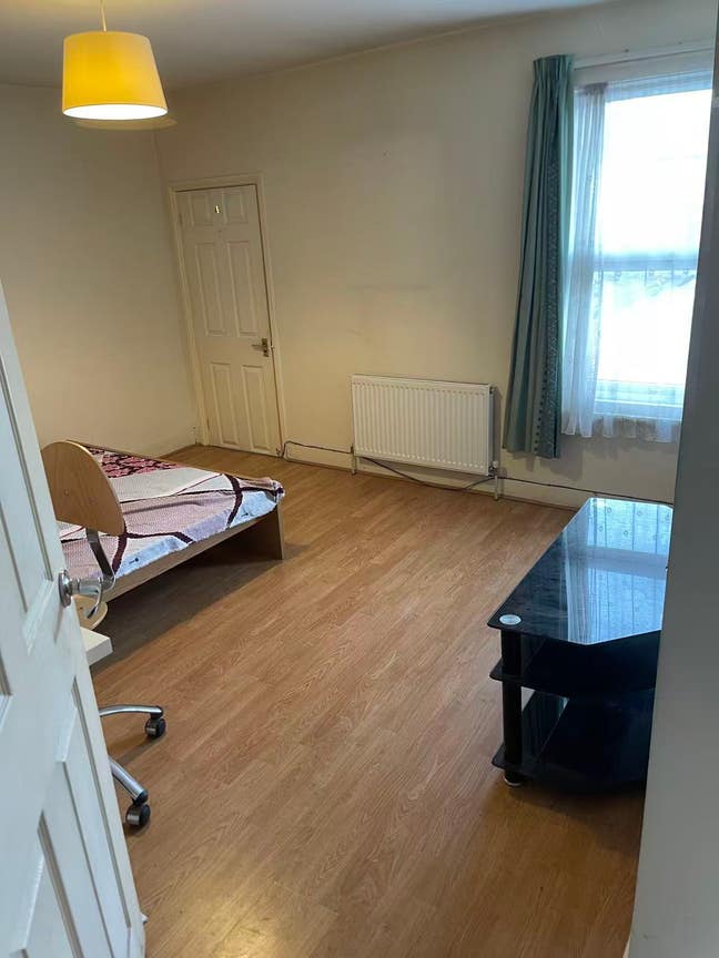 Double Room in Reading Inc Bills Main Photo