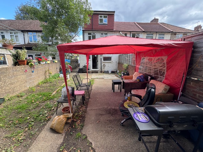 Room for rent-Great Location-Good Connections  Main Photo