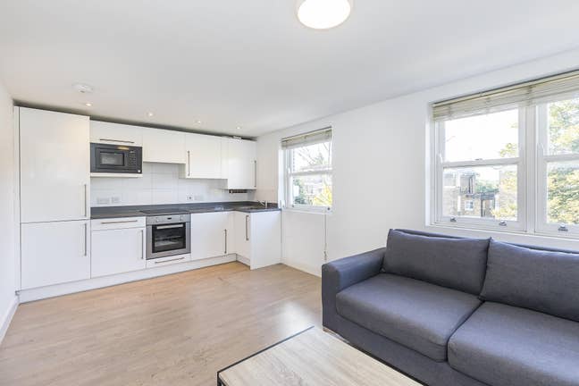 Flat 5, 15 Thane Villas Main Photo