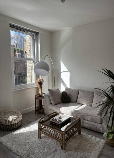 Double bedroom in light and airy Hoxton apartment  Main Photo