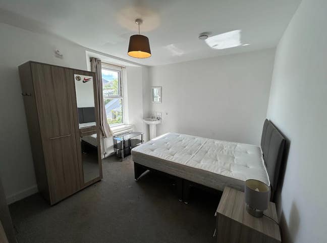 Double Room - Central Newquay £550pcm Main Photo
