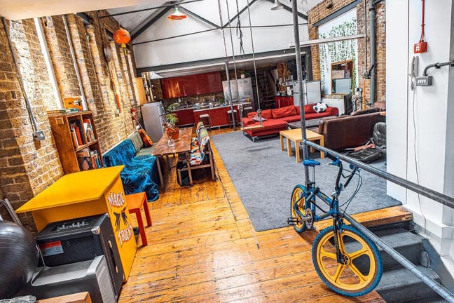 Single room in Warehouse Conversion Main Photo