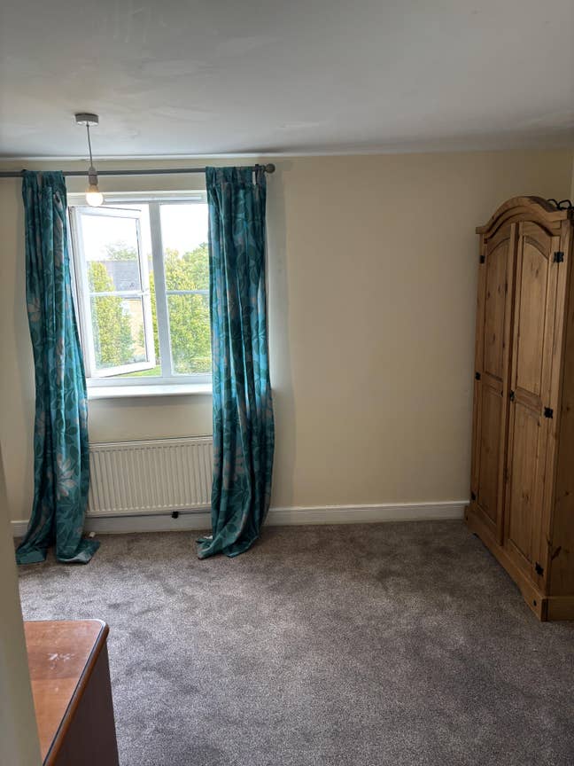 Spacious En-Suite Room in Chafford Hundred (RM16) Main Photo