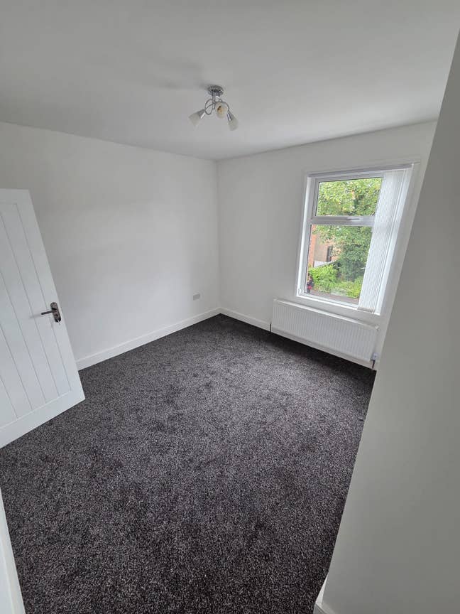 Room to rent - Newcastle Under Lyme Main Photo