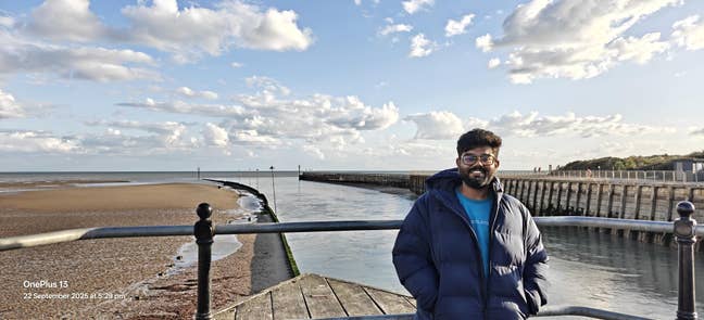 Professional Male seeks a single or double room Main Photo