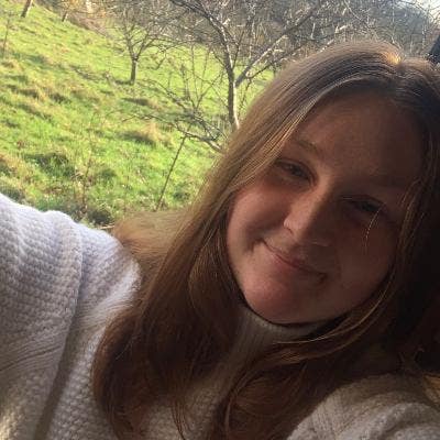 Student Female seeks a single or double room Main Photo